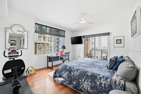 $989,000 | 54 Rainey Street, Unit 1018, Austin, TX 78701