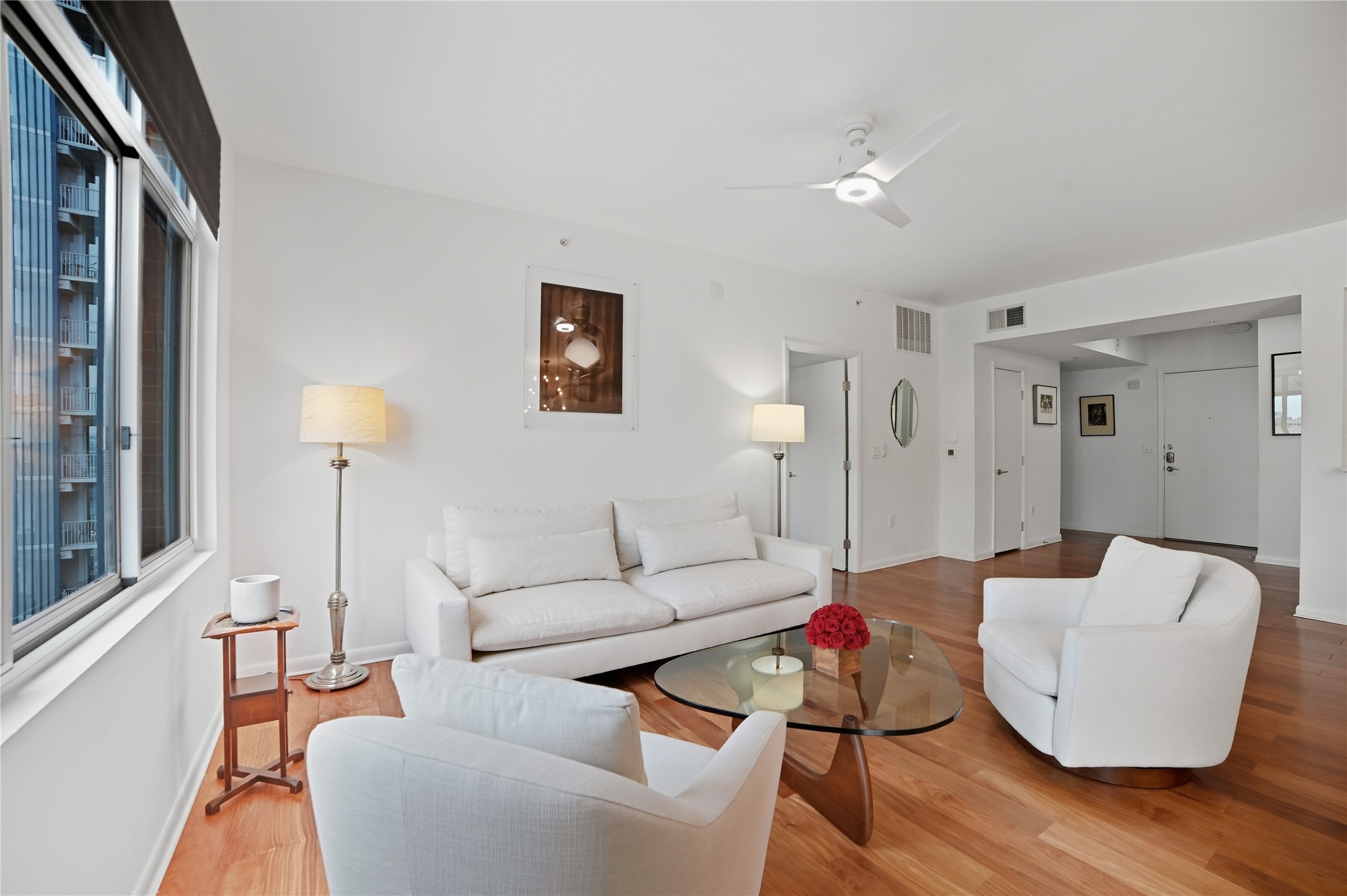 54 Rainey Street, Unit 1018 Austin, TX 78701 - Photo 4 of 32