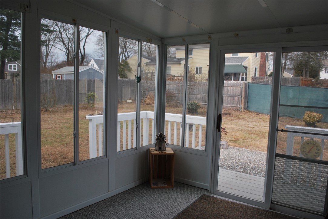 161 Hadde Avenue Cumberland, RI 02864 - Photo 15 of 20