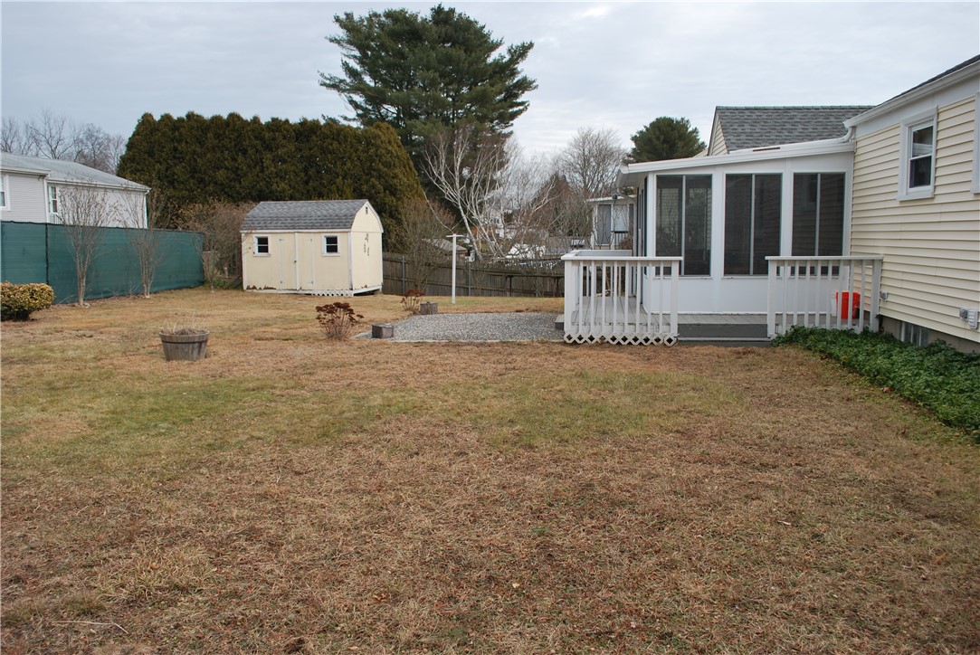 161 Hadde Avenue Cumberland, RI 02864 - Photo 17 of 20