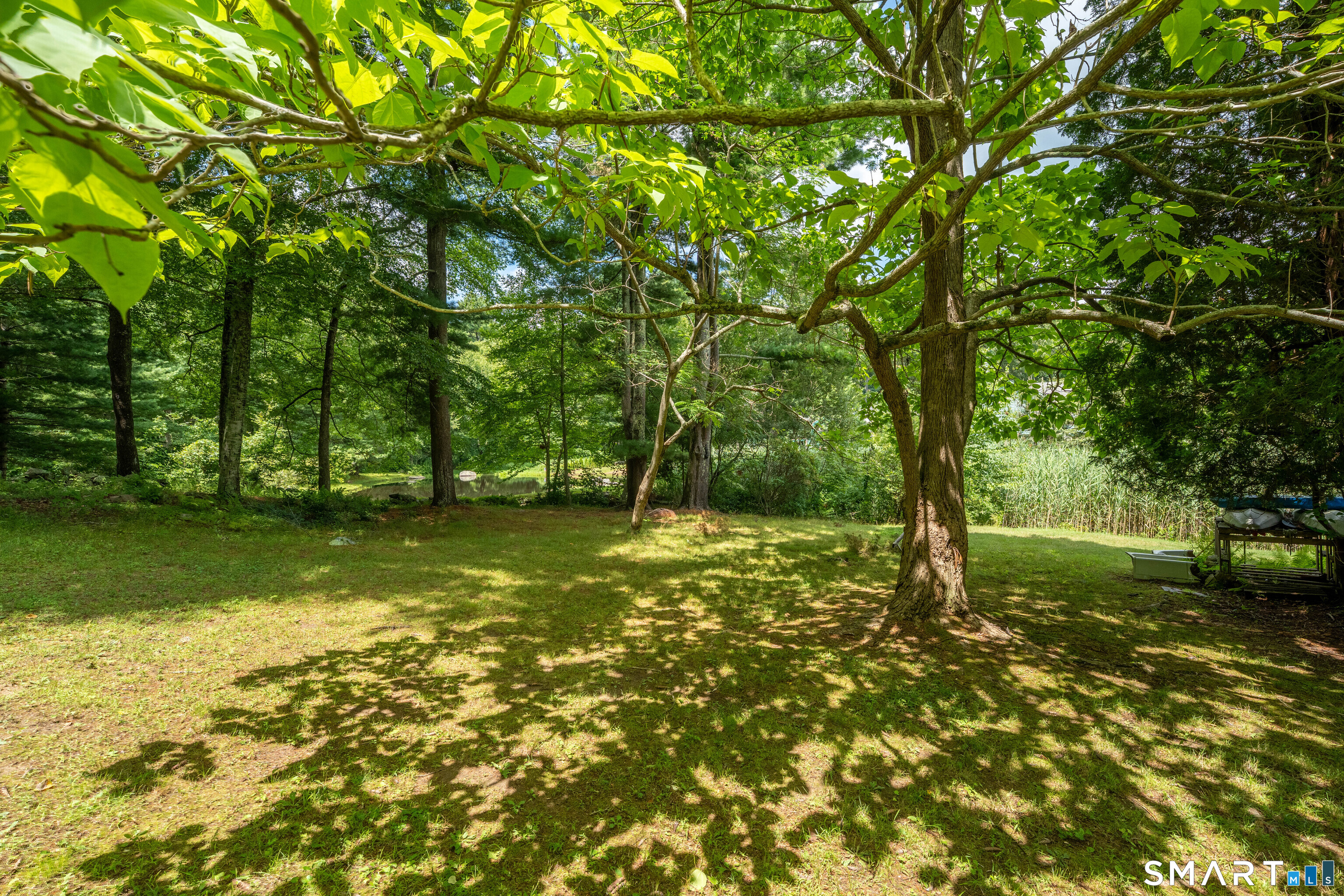 883 River Road Groton, CT 06355 - Photo 5 of 23 Gallery Image 5