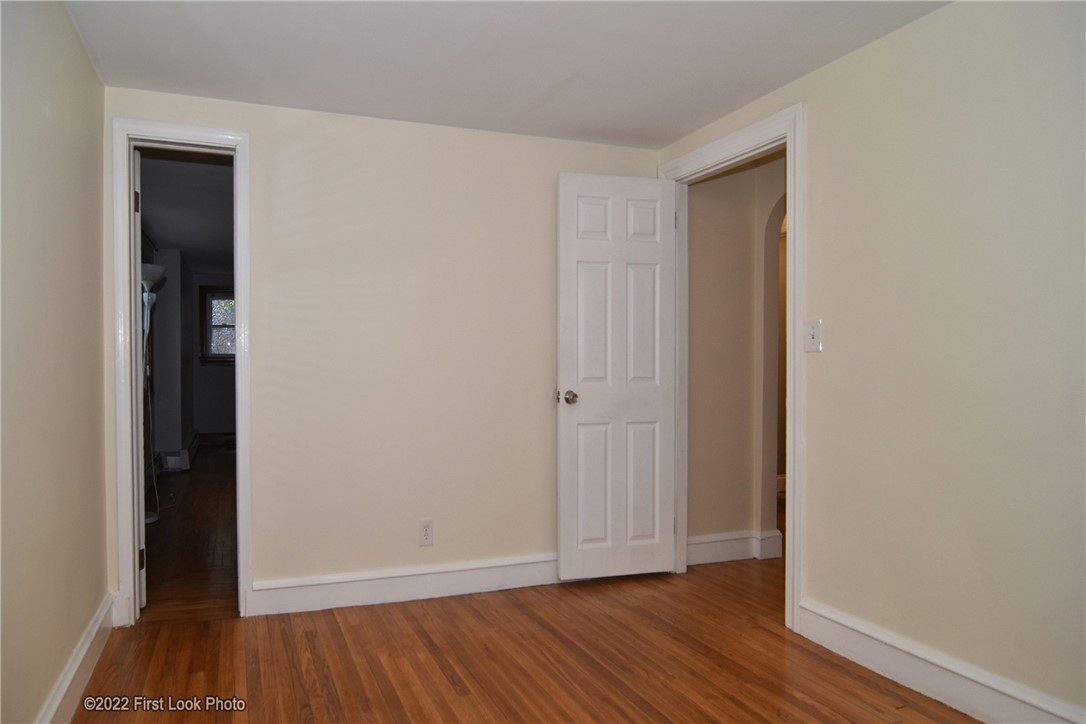 988 Knotty Oak Road Coventry, RI 02816 - Photo 14 of 26 Gallery Image 14