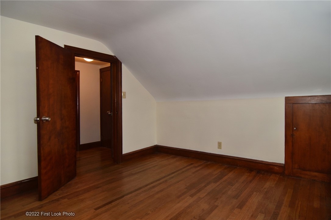 988 Knotty Oak Road Coventry, RI 02816 - Photo 18 of 26 Gallery Image 18