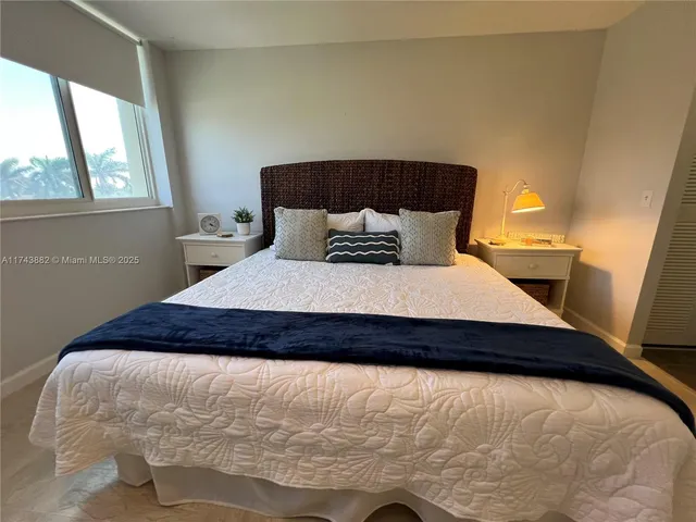 $2,500 | 125 South Ocean Avenue, Unit 402, Palm Beach Shores, FL 33404