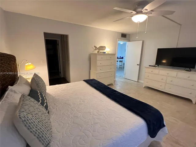 $2,500 | 125 South Ocean Avenue, Unit 402, Palm Beach Shores, FL 33404