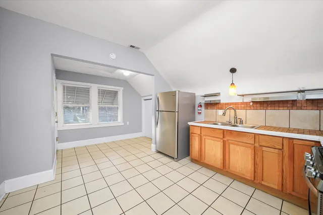 $1,700 | 2334 North 74th Avenue, Unit 2, Elmwood Park, IL 60707