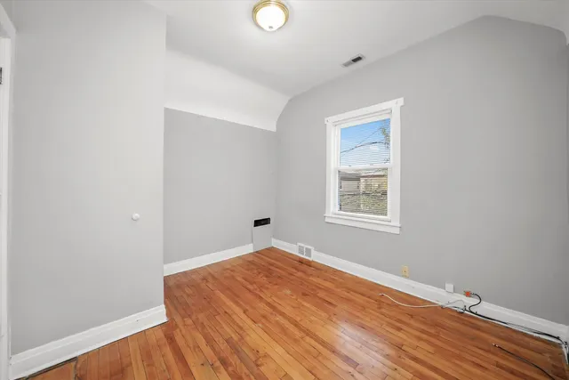 $1,700 | 2334 North 74th Avenue, Unit 2, Elmwood Park, IL 60707