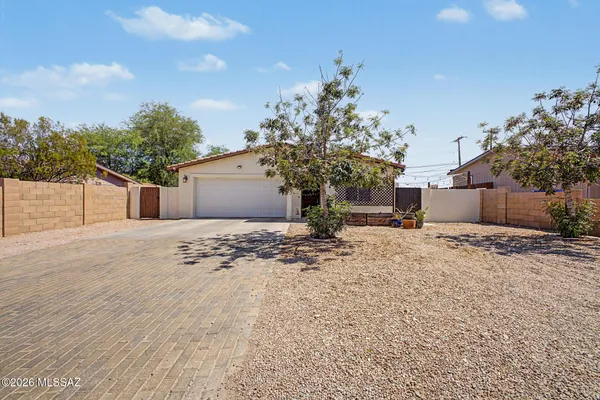 $385,000 | 2632 East Spring Street, Tucson, AZ 85716