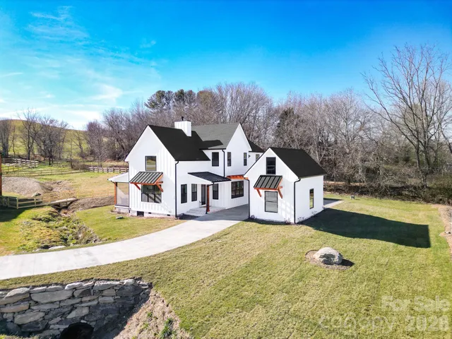 $1,250,000 | 184 Mavrick Drive, Mills River, NC 28759