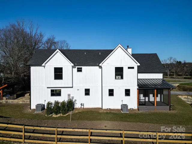 $1,300,000 | 184 Mavrick Drive, Mills River, NC 28759