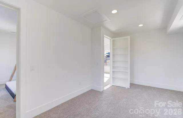 $1,250,000 | 184 Mavrick Drive, Mills River, NC 28759