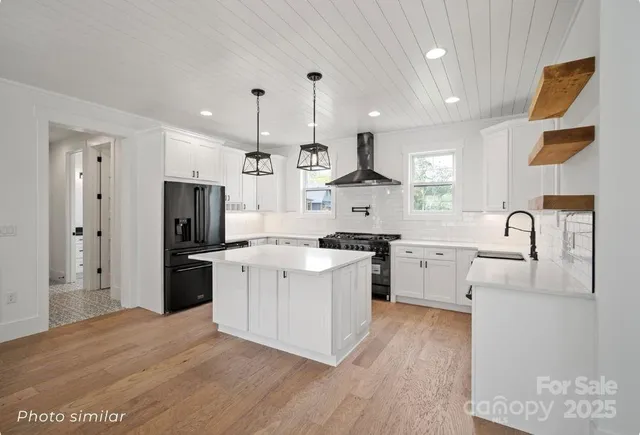 $1,300,000 | 184 Mavrick Drive, Mills River, NC 28759