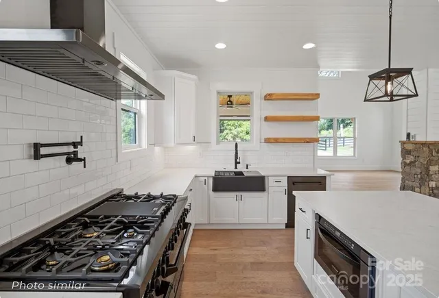 $1,300,000 | 184 Mavrick Drive, Mills River, NC 28759