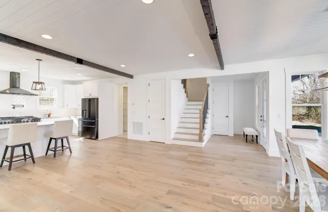 $1,250,000 | 184 Mavrick Drive, Mills River, NC 28759