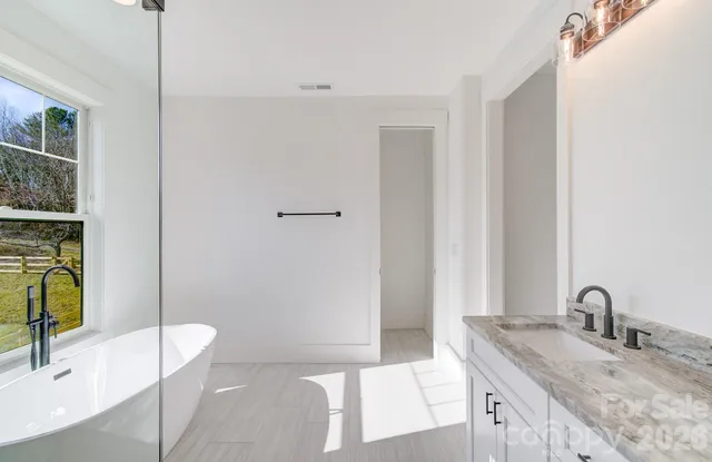 $1,250,000 | 184 Mavrick Drive, Mills River, NC 28759