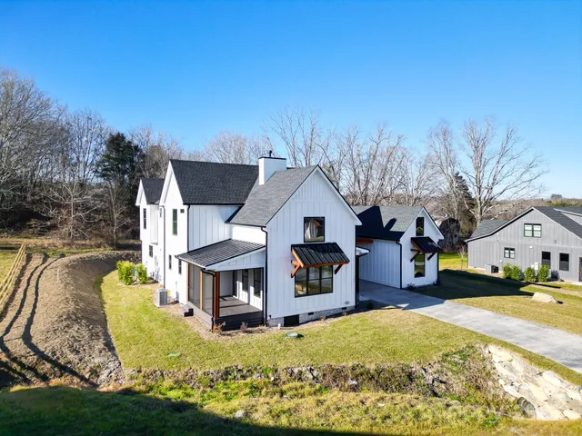 $1,300,000 | 184 Mavrick Drive, Mills River, NC 28759