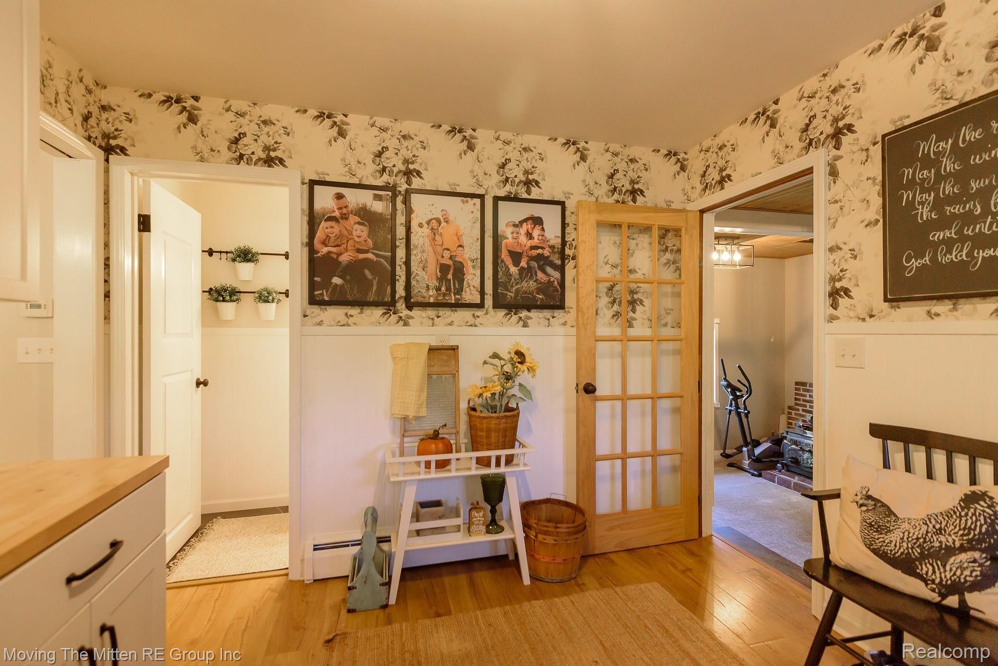 23741 Karr Road Belleville, MI 48111 - Photo 23 of 74 21.jpg