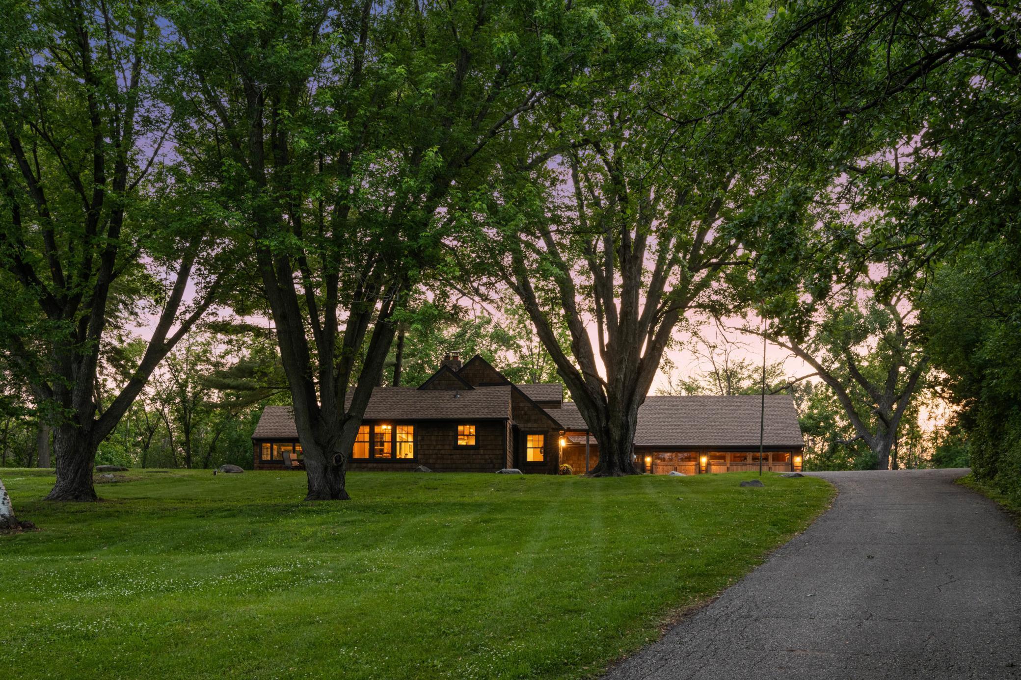 605 Stubbs Bay Road North Orono, MN 55356 - Photo 5 of 83 Gallery Image 5