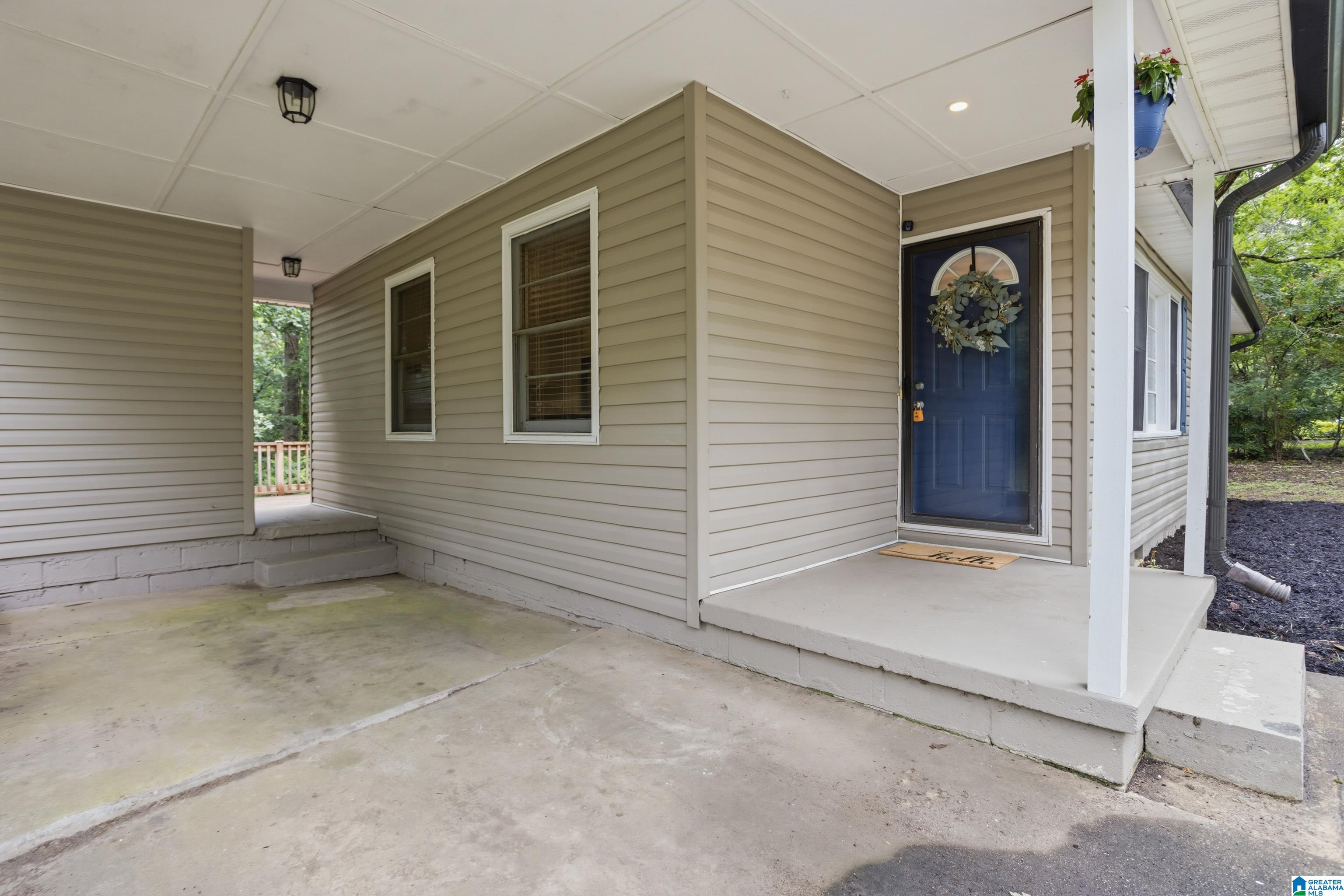 866 Westwood Road Mount Olive, AL 35117 - Photo 2 of 37