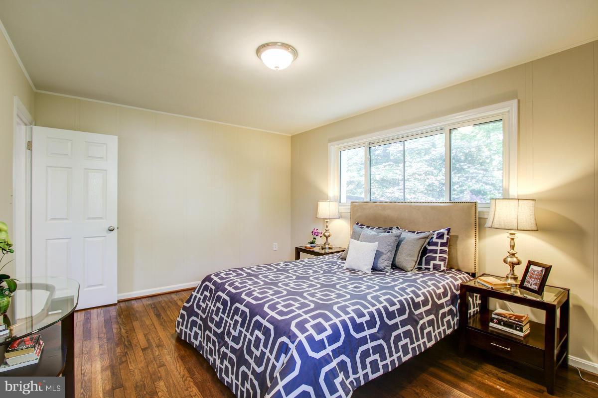 6502 Stoneham Road Bethesda, MD 20817 - Photo 21 of 30 Bedroom (Master)
