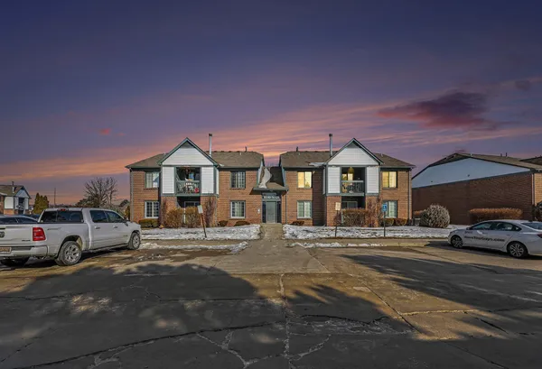 $155,000 | 15324 Ashley Court, Unit 21, Macomb, MI 48044