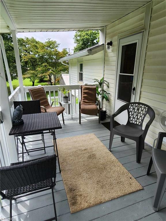 692 Parker Road Mount Airy, NC 27030 - Photo 5 of 21 Gallery Image 5