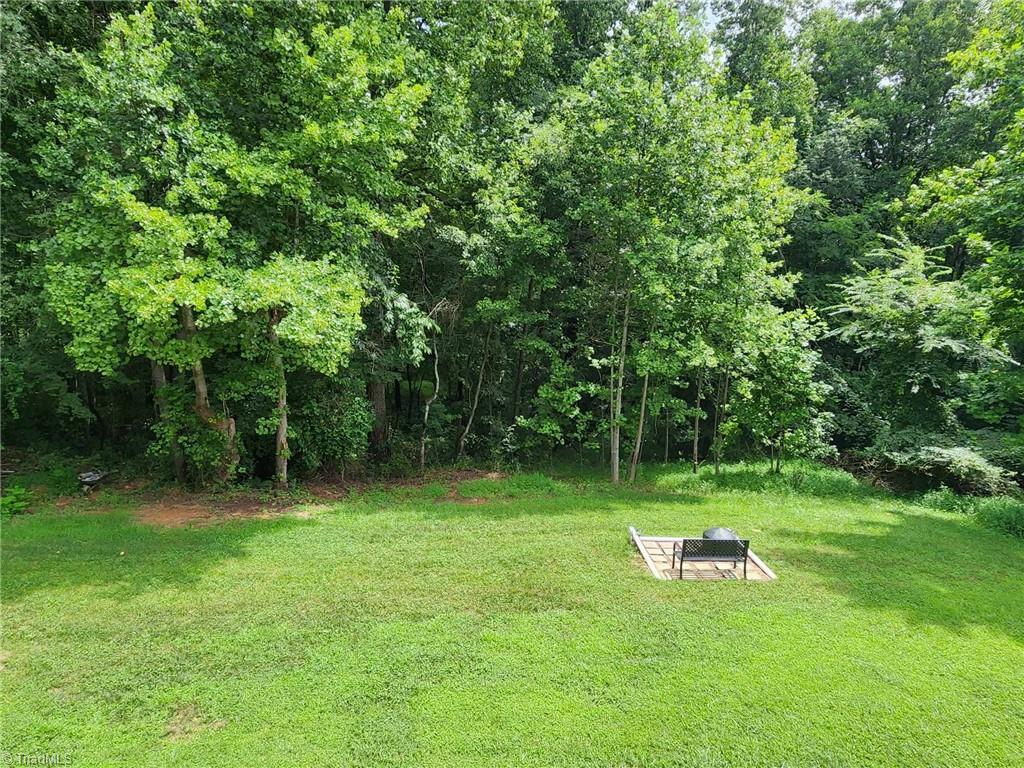 692 Parker Road Mount Airy, NC 27030 - Photo 7 of 21 Gallery Image 7