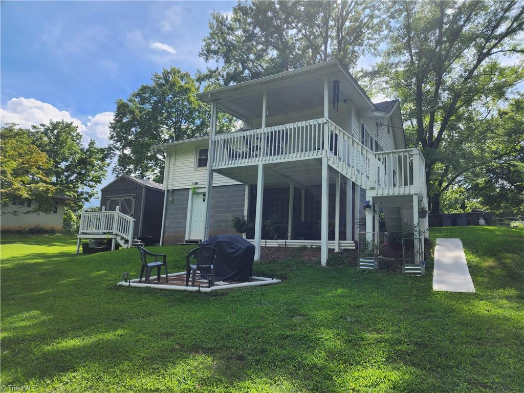 692 Parker Road Mount Airy, NC 27030 - Photo 10 of 21 Gallery Image 10