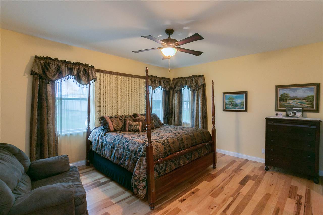 1180 Knapp Road Cedar Rapids, IA 52403 - Photo 12 of 25 Gallery Image 12