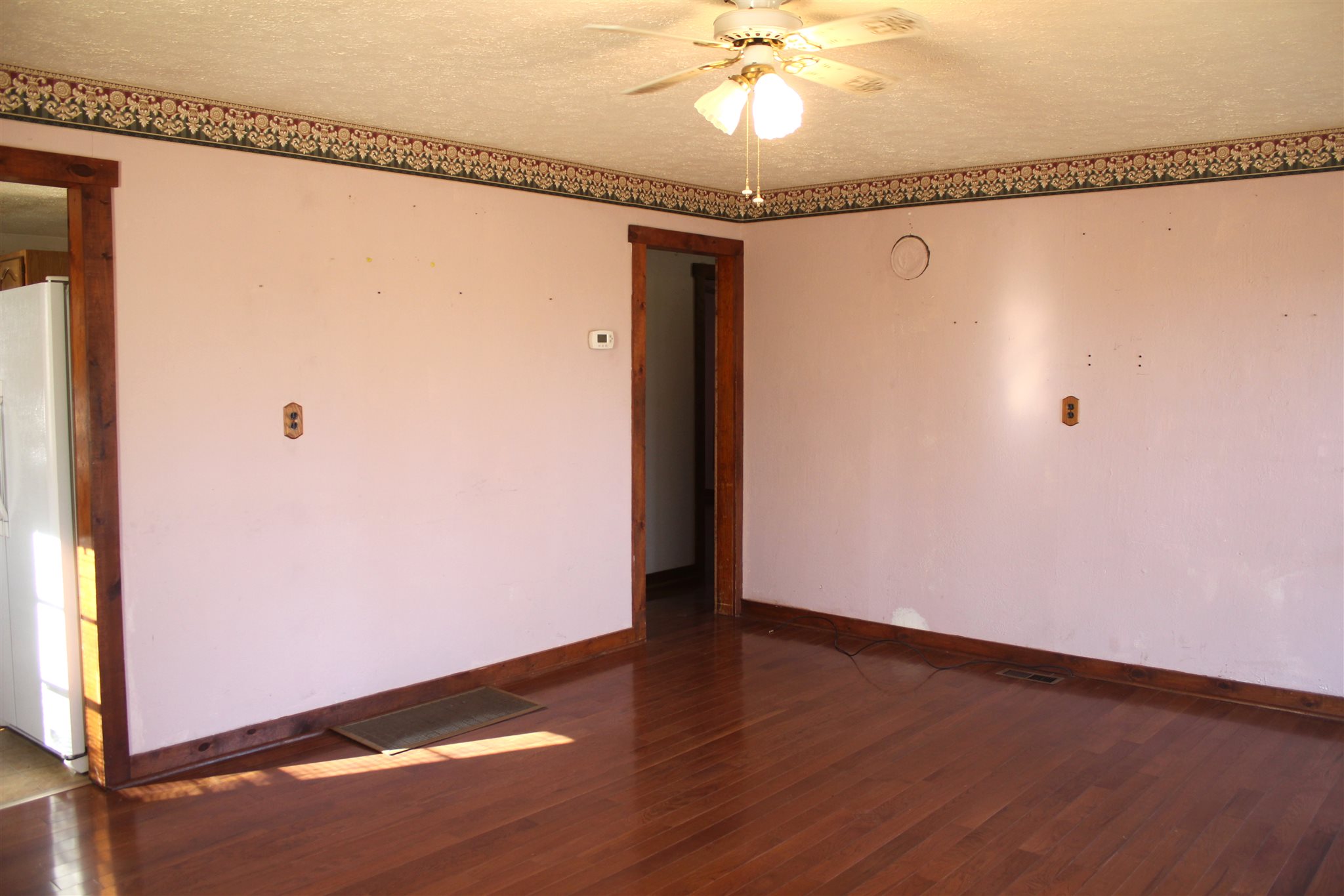 803 Old St Road Bedford, IN 47421 - Photo 3 of 12 Gallery Image 3