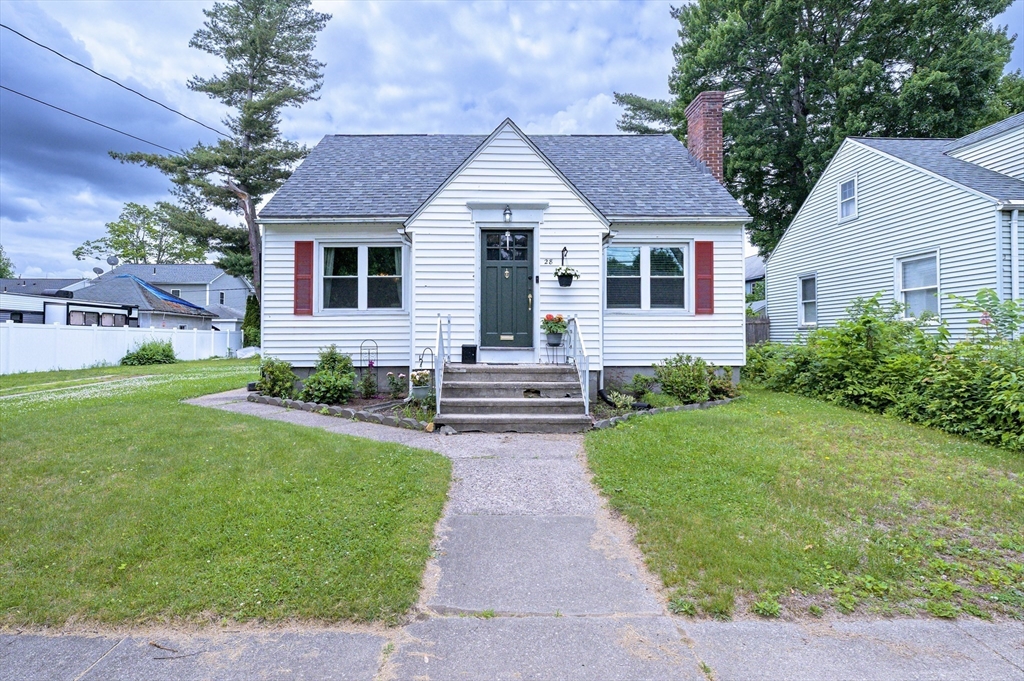 28 Bither Street Springfield, MA 01118 - Photo 2 of 36
