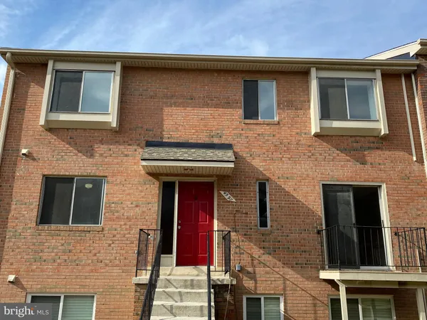 $2,500 | 4597 Logsdon Drive, Unit 36, Annandale, VA 22003