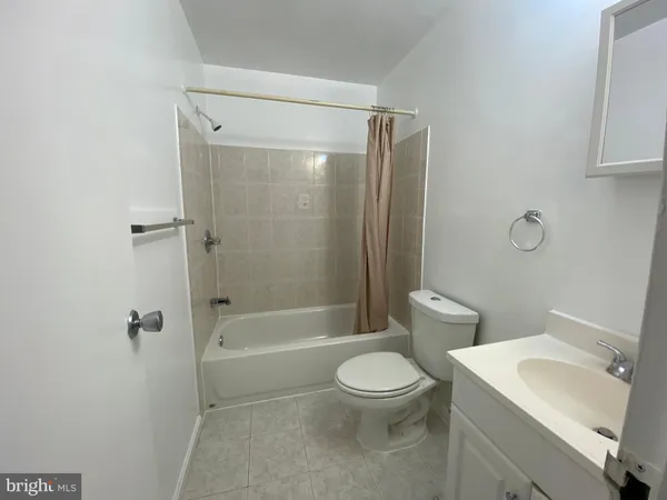 $2,500 | 4597 Logsdon Drive, Unit 36, Annandale, VA 22003