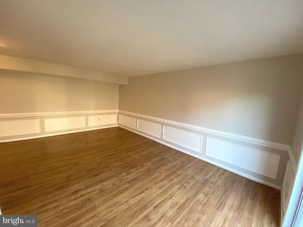 $2,500 | 4597 Logsdon Drive, Unit 36, Annandale, VA 22003