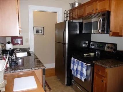 $1,325 | 3300 St Charles Avenue, Unit 27, New Orleans, LA 70115