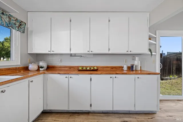 $689,000 | 1511 Gladstone Way, Rohnert Park, CA 94928