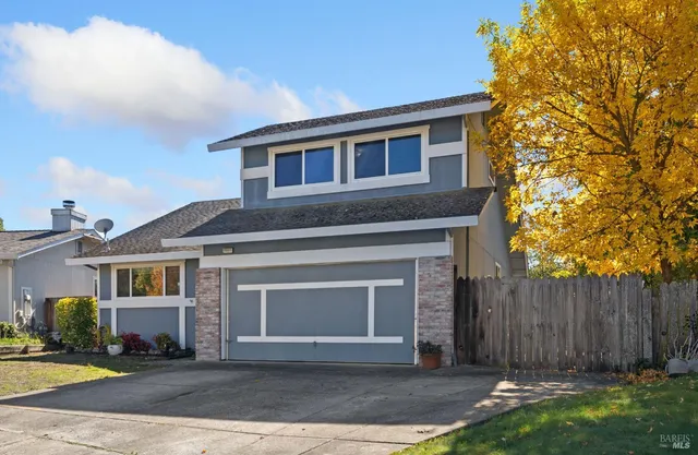 $689,000 | 1511 Gladstone Way, Rohnert Park, CA 94928