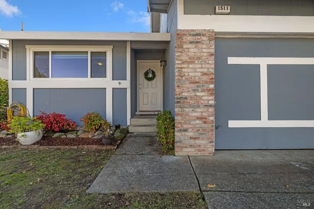 $689,000 | 1511 Gladstone Way, Rohnert Park, CA 94928