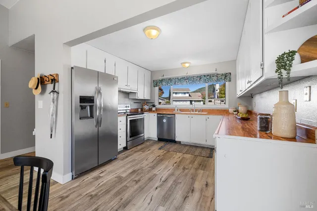 $689,000 | 1511 Gladstone Way, Rohnert Park, CA 94928