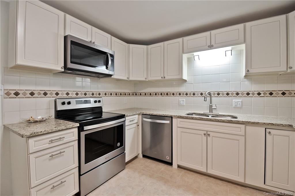 228 Spring Shore Road Statesville, NC 28677 - Photo 11 of 33 Gallery Image 11