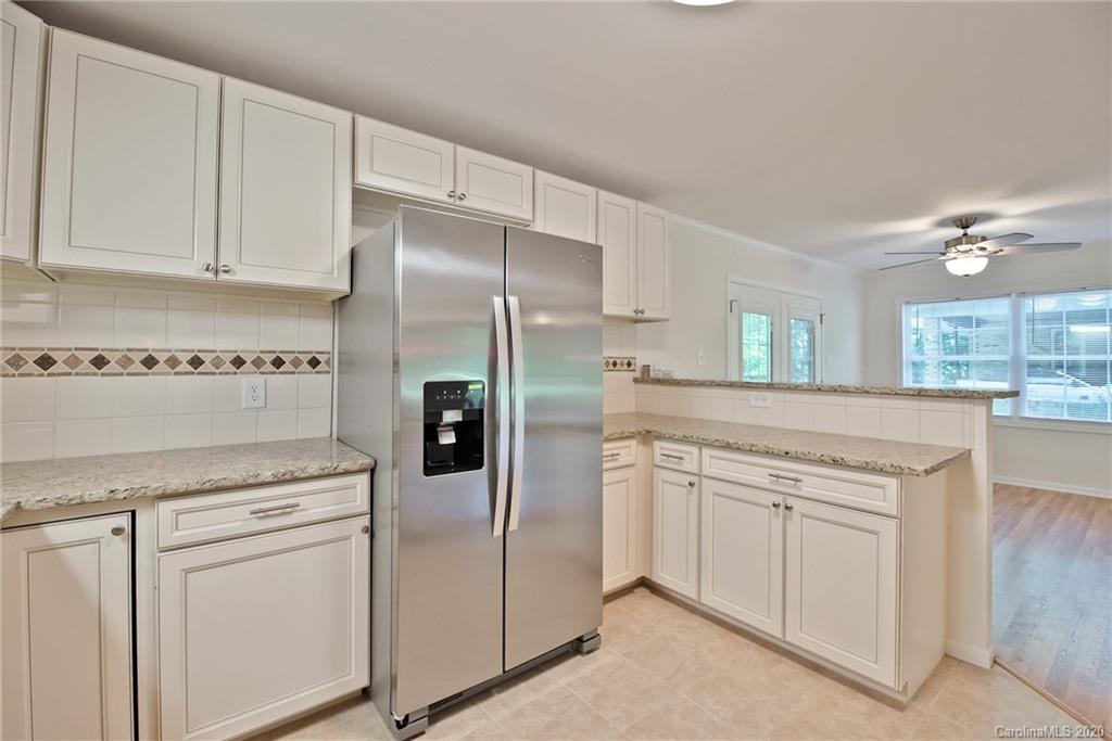 228 Spring Shore Road Statesville, NC 28677 - Photo 12 of 33 Gallery Image 12