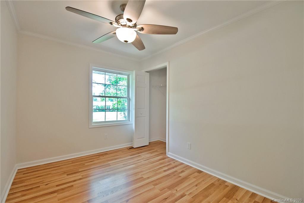 228 Spring Shore Road Statesville, NC 28677 - Photo 20 of 33 Gallery Image 20