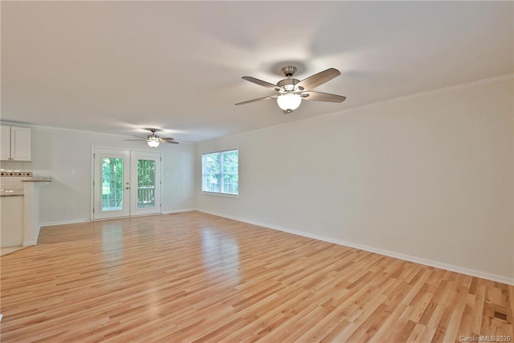 228 Spring Shore Road Statesville, NC 28677 - Photo 5 of 33 Gallery Image 5