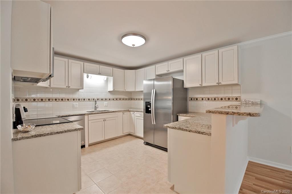 228 Spring Shore Road Statesville, NC 28677 - Photo 10 of 33 Gallery Image 10