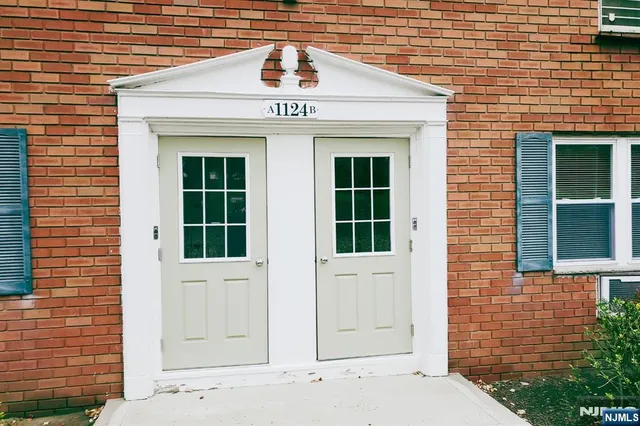 $279,000 | 1124 Valley Road, Unit 1B, Wayne, NJ 07470