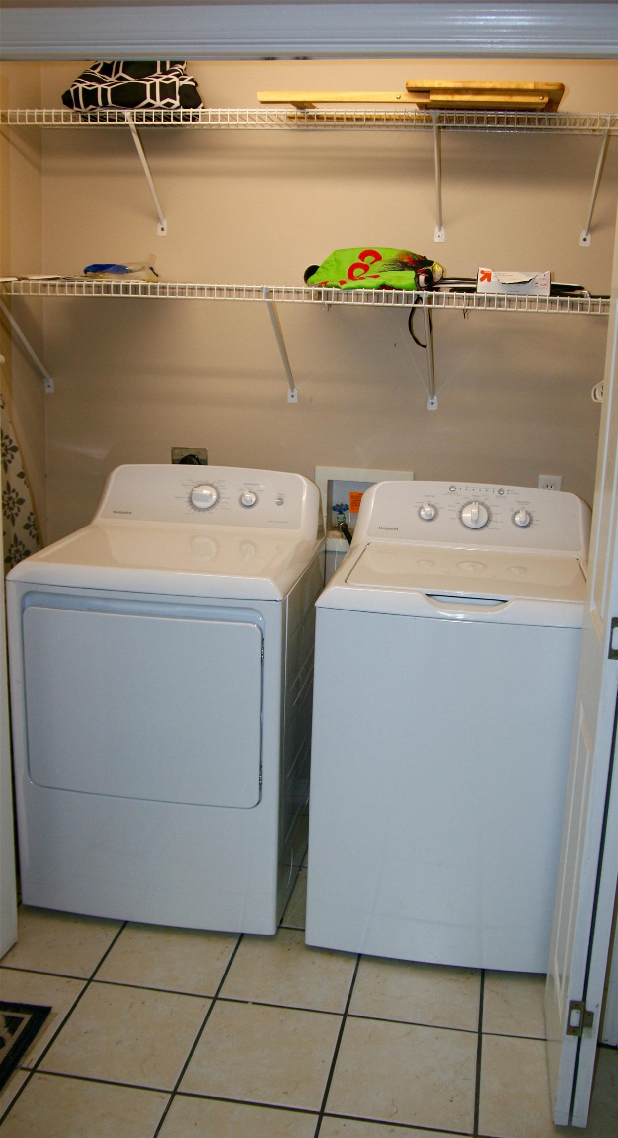 9394 Villas Drive Foley, AL 36535 - Photo 6 of 33 laundry area