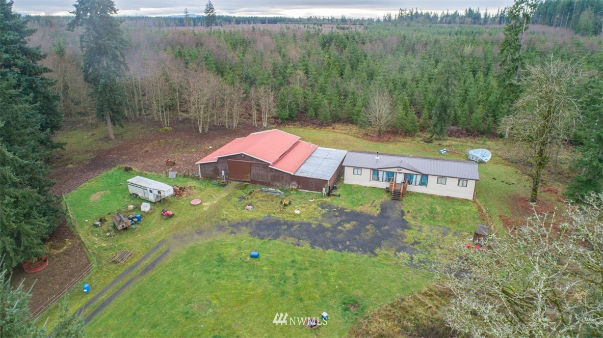 326 Gish Road Onalaska, WA 98570 - Photo 4 of 21 Gallery Image 4