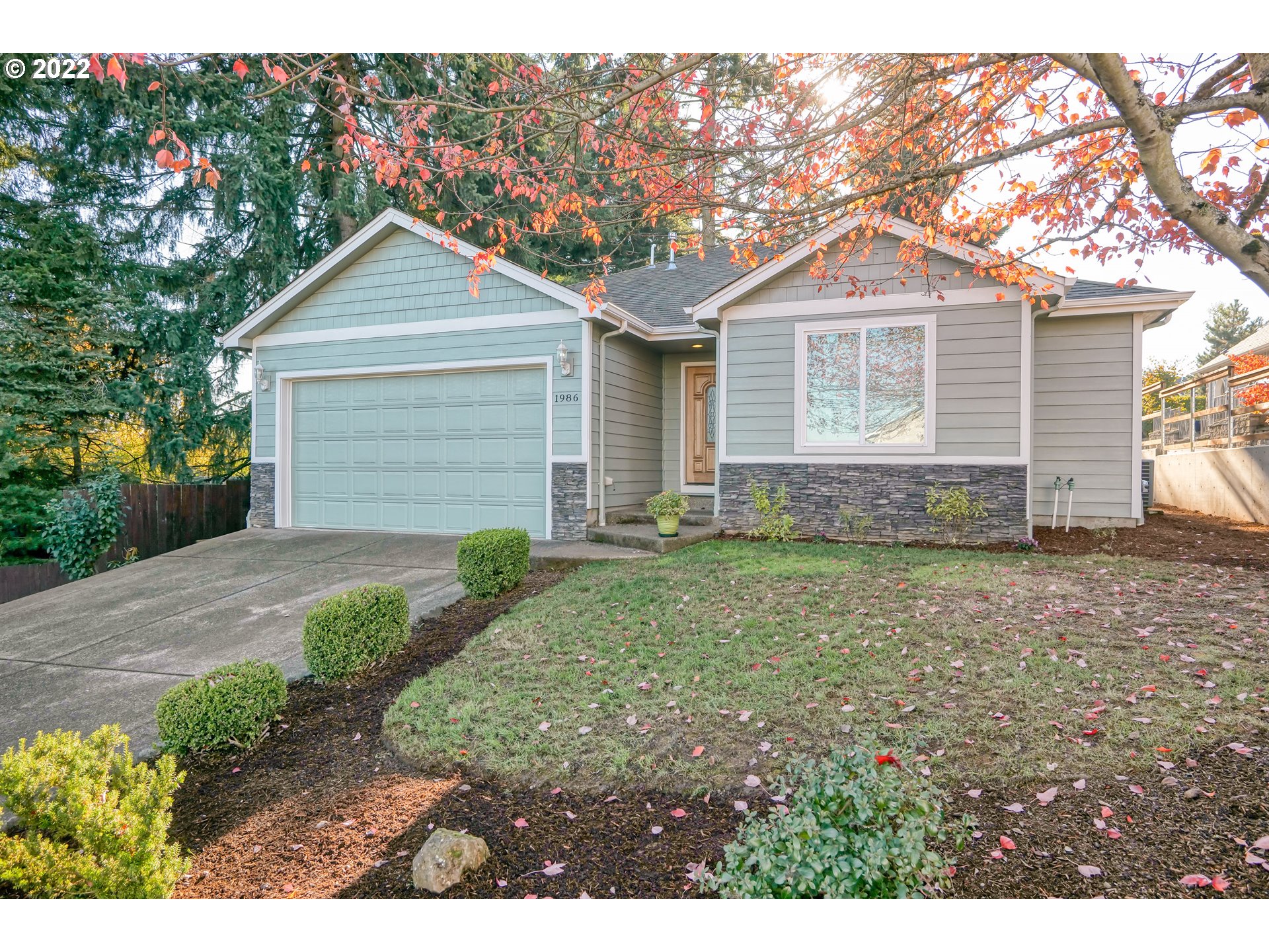 1986 Baxter Road Salem, OR 97306 - Photo 2 of 24 Gallery Image 2