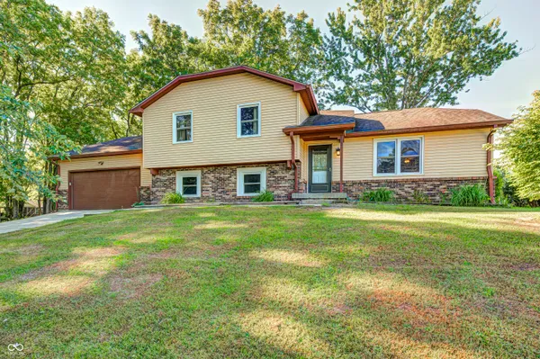 $375,000 | 5165 County Road 350 North, Danville, IN 46122