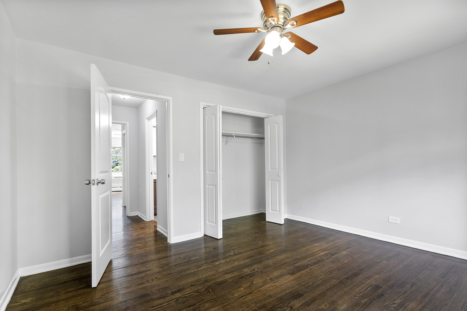 6826 North Ridge Boulevard, Unit 301 Chicago, IL 60645 - Photo 10 of 13 Gallery Image 10